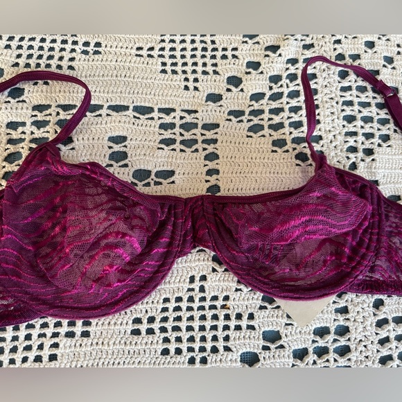 🆕 34C Nordstrom bra Vintage/new underwire purple made in Hong Kong - Picture 1 of 6